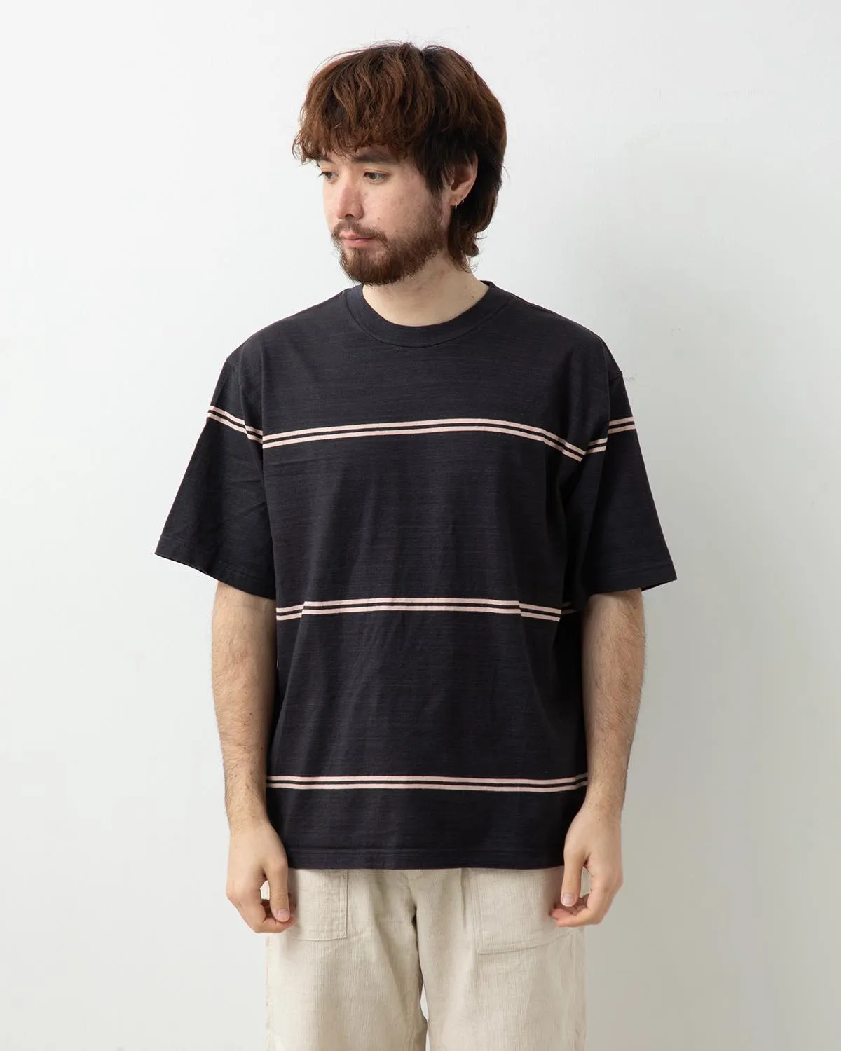 C/NAPP BORDER PLAIN TEE